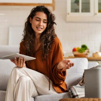 Amazon Alexa, Google Assistant ou Apple Siri : lequel est le plus adapté à votre foyer ?